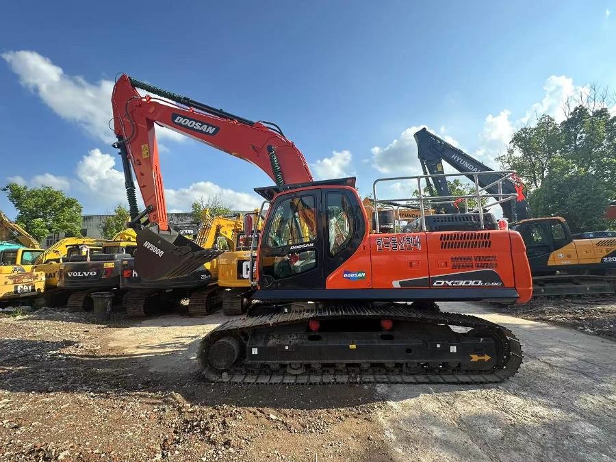Korea Gebraucht Doosan Bagger zum Verkauf Second Hand DX300LC Jindongyu Maschinen